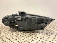 Laden Sie das Bild in den Galerie-Viewer, Frontscheinwerfer Audi A3 8V0941033C Links Scheinwerfer Headlight SCH5847057282iz