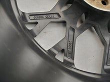Laden Sie das Bild in den Galerie-Viewer, 1x Alufelge 18 Zoll 8.0&quot; 5x112 44ET 4051665056853 Audi 44 Rim Wheel