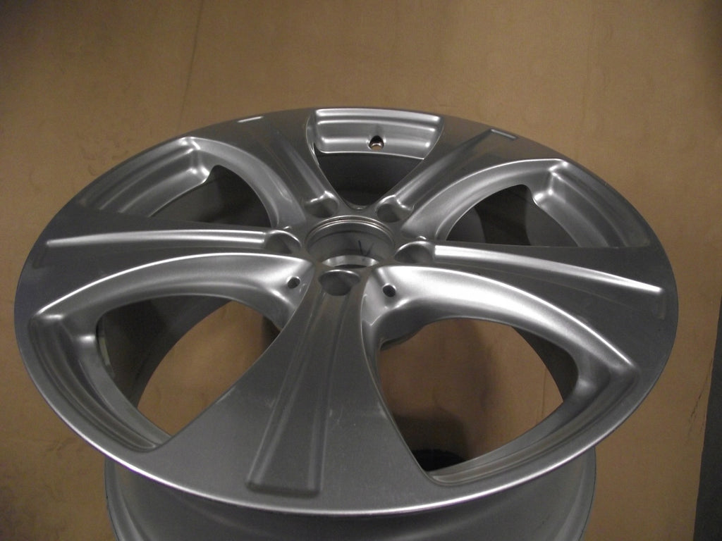 1x Alufelge 18 Zoll 8.0" 5x112 38ET Glanz Silber 2534010800 Mercedes-Benz Glc