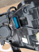 Laden Sie das Bild in den Galerie-Viewer, Frontscheinwerfer Opel Mokka LED Links Scheinwerfer Headlight SCH4079324820rv