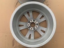 Load image into Gallery viewer, 1x Alufelge 17 Zoll 7.5&quot; 5x112 A2044015802 Mercedes-Benz 2 Rim Wheel