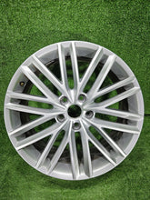 Load image into Gallery viewer, 1x Alufelge 18 Zoll 7.0" 5x112 575601025D Seat Ateca Rim Wheel FEL1419911567ls
