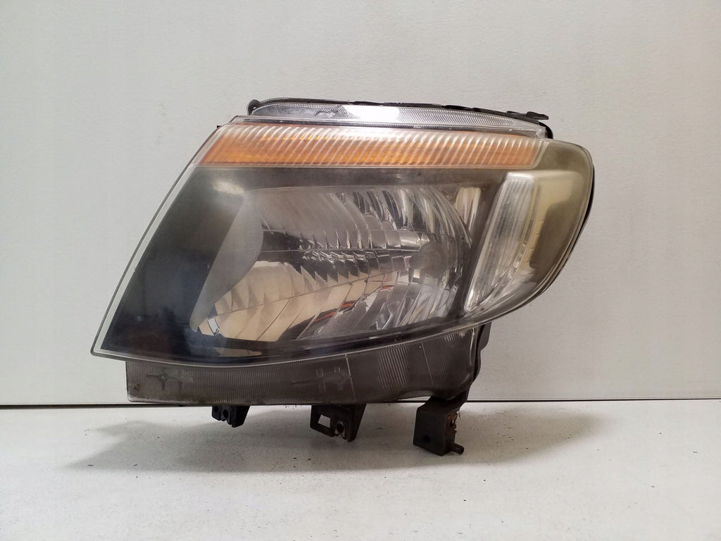 Frontscheinwerfer Ford Ranger VAL277459 Links Scheinwerfer Headlight SCH3841001156bo