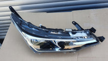 Load image into Gallery viewer, Frontscheinwerfer Toyota Corolla 81130-02L50 LED Rechts Scheinwerfer Headlight SCH5470702952yl