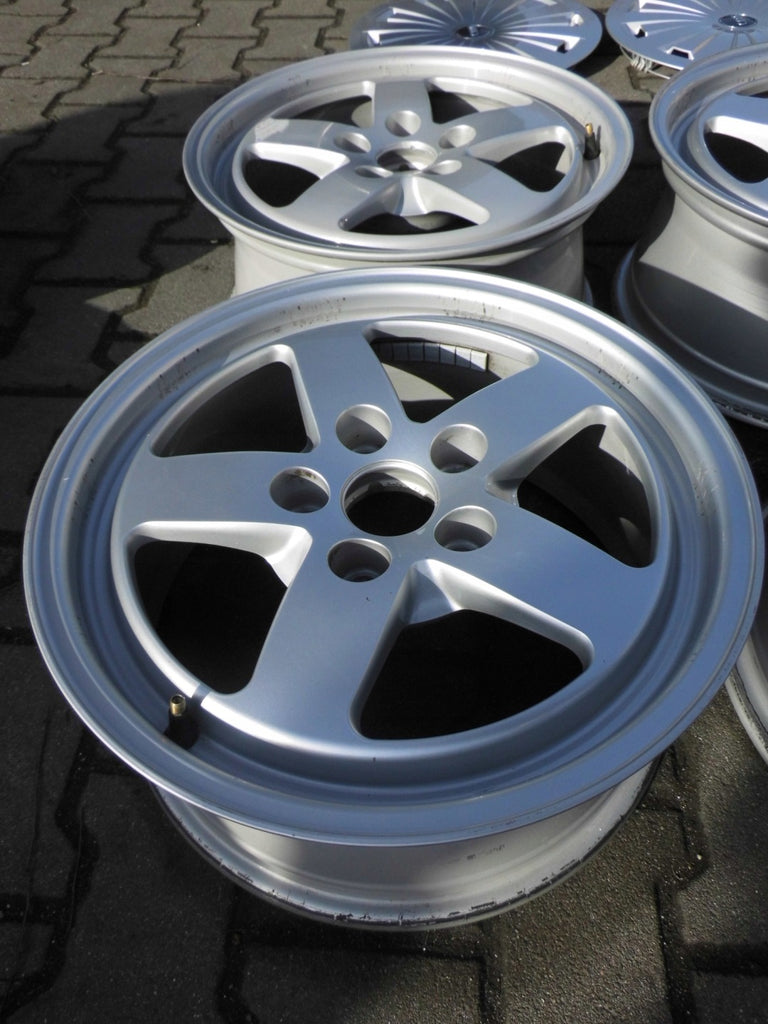 4x Alufelge 16 Zoll 7.0" 5x112 35ET Glanz Silber 8W0601025EF Audi A4 B9 FEL8925743304ch
