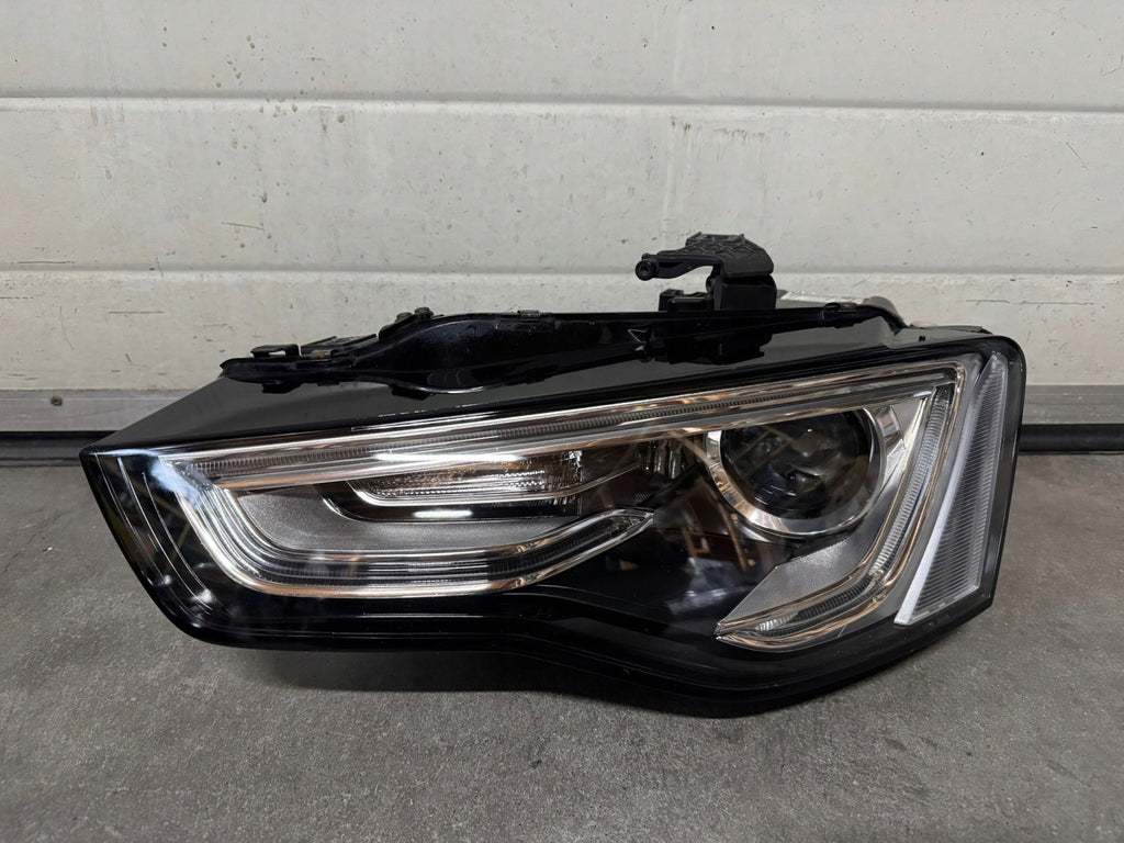 Frontscheinwerfer Audi A5 8T0941031C Ein Satz Scheinwerfer Headlight SCH8616540393yc