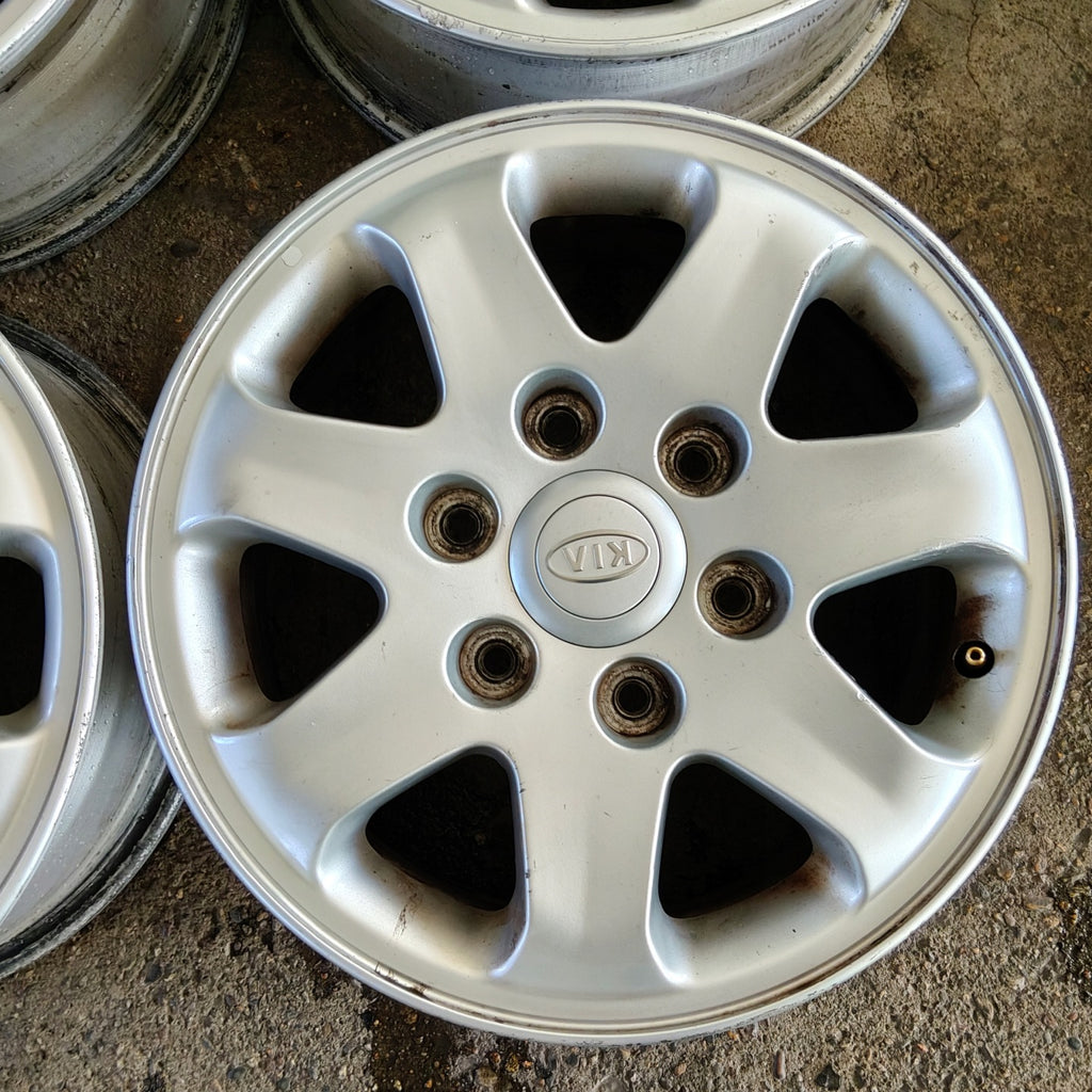 4x Alufelge 16 Zoll 6.5" 6x139.7 46ET Glanz Silber 52910-4D100 Hyundai I FEL9508058086cm