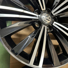 Laden Sie das Bild in den Galerie-Viewer, 4x Alufelge 18 Zoll 7.0" 5x112 43ET Glanz Schwarz 5NA601025 VW Rim Wheel FEL6521410297ke