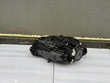 Laden Sie das Bild in den Galerie-Viewer, Frontscheinwerfer Mercedes-Benz W177 A1779062106 A1779062206 Ein Satz Headlight SCH2204731471sb