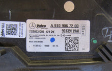 Laden Sie das Bild in den Galerie-Viewer, Frontscheinwerfer Mercedes-Benz Sprinter A9109067200 LED Rechts Headlight