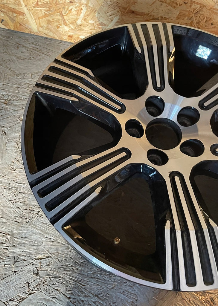 1x Alufelge 18 Zoll 7.5" 5x112 50 5ET 31471552 Volvo Xc60 Xc40 Rim Wheel