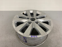 Load image into Gallery viewer, 1x Alufelge 16 Zoll 6.5" 5x120 51ET Glanz Silber 7E0601025N VW Rim Wheel FEL5666367076xt