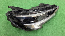 Laden Sie das Bild in den Galerie-Viewer, Frontscheinwerfer Opel Insignia B 39136826 FULL LED Rechts Headlight