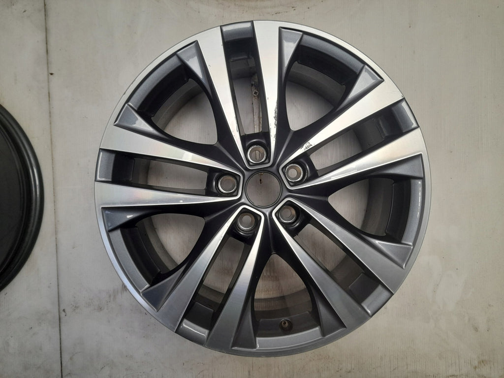 1x Alufelge 18 Zoll 7.5" 5x114.3 39ET Glanz Graphit 403006881R Renault Rim Wheel FEL7122937150hk