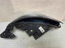 Laden Sie das Bild in den Galerie-Viewer, Frontscheinwerfer Opel Corsa F 39162653 Full LED Links Scheinwerfer Headlight SCH7655795691ph
