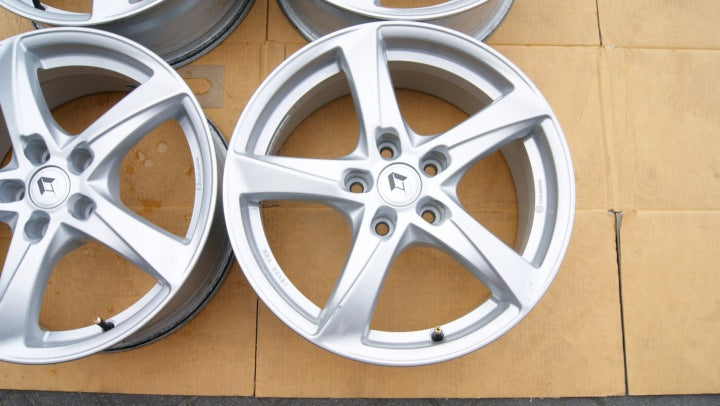 4x Alufelge 17 Zoll 7.0" 5x114.3 RC-30-7007 Renault Rim Wheel FEL1515925515cd