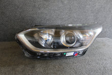 Laden Sie das Bild in den Galerie-Viewer, Frontscheinwerfer Hyundai III Ceed J792111010 LED Ein Stück (Rechts oder Links) SCH5423129695to