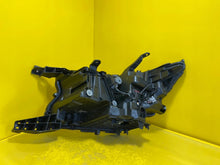 Laden Sie das Bild in den Galerie-Viewer, Frontscheinwerfer Toyota Land Cruiser 85661-28011 LED Rechts Headlight SCH7788660204xx