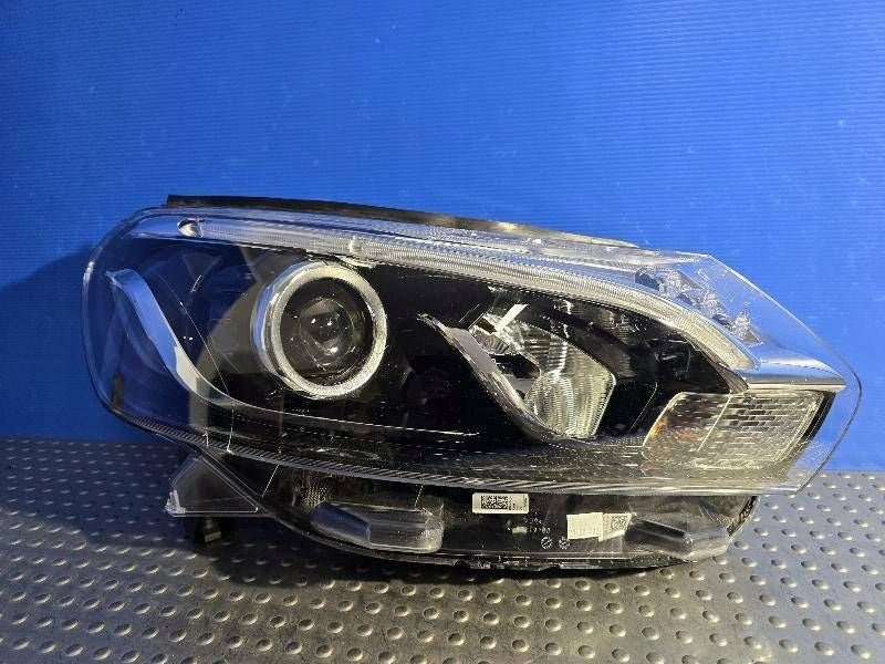 Frontscheinwerfer Toyota Proace Xenon Rechts Scheinwerfer Headlight SCH4594808217zy
