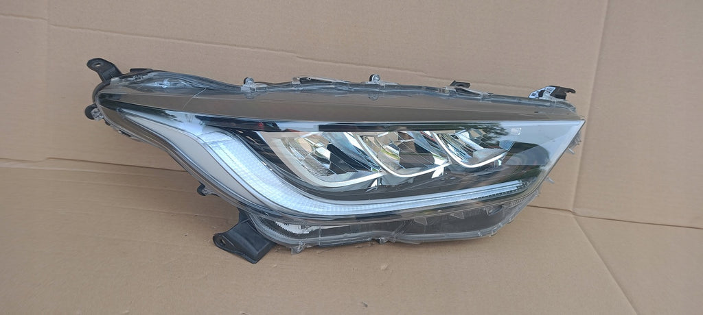 Frontscheinwerfer Toyota 4 Yaris 0036181 K0-8EU Full LED Rechts Headlight
