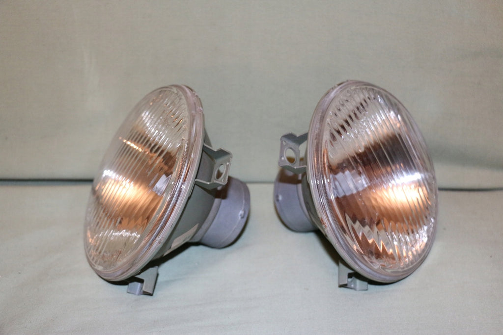 Frontscheinwerfer BMW 3 E30 1368861 Ein Stück (Rechts oder Links) Headlight SCH6182608807uu