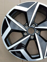 Laden Sie das Bild in den Galerie-Viewer, 1x Alufelge 19 Zoll 7.5" 5x112 50ET Glanz Schwarz 10A601025S VW Id.3 Rim Wheel FEL7309066638rx