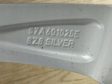 Laden Sie das Bild in den Galerie-Viewer, 1x Alufelge 18 Zoll 57A601025M Skoda Karoq Rim Wheel FEL2021817156tz