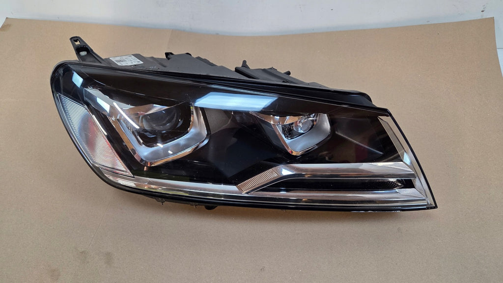 Frontscheinwerfer VW Touareg 7P1941032 1EL01193702 Xenon Rechts Headlight