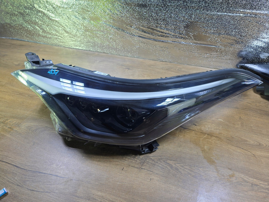 Frontscheinwerfer Toyota Chr 81150-YP281-00 Links Scheinwerfer Headlight SCH1396651089mz