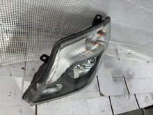 Laden Sie das Bild in den Galerie-Viewer, Frontscheinwerfer Mercedes-Benz Sprinter A9068205600 LED Links Headlight