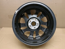 Load image into Gallery viewer, 1x Alufelge 17 Zoll 7.0&quot; 5x114.3 53ET Glanz Graphit 52910-64700 Hyundai Mg