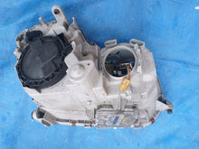 Laden Sie das Bild in den Galerie-Viewer, Frontscheinwerfer Mercedes-Benz W203 A2038203761 0301166275 Xenon Links SCH1049349707lj