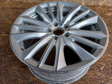 Load image into Gallery viewer, 1x Alufelge 19 Zoll 9.0" 5x120 6791384 BMW 5 F10 Rim Wheel FEL2410965019ju