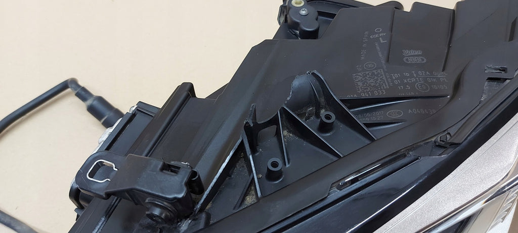 Frontscheinwerfer Audi Q2 81A941033 Links Scheinwerfer Headlight