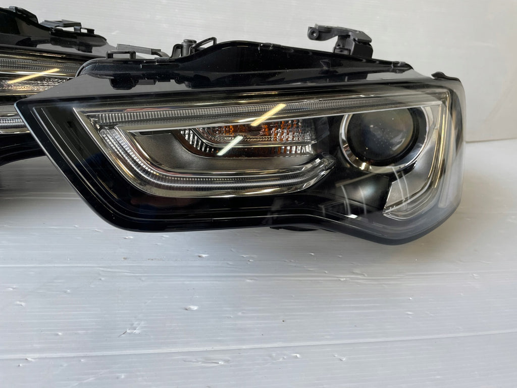 Frontscheinwerfer Audi A5 8T0941005C 8T0941006C LED Rechts oder Links