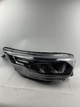 Laden Sie das Bild in den Galerie-Viewer, Frontscheinwerfer Iveco Daily IV 05802711799 LED Rechts Scheinwerfer Headlight SCH3903283180pl