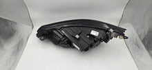 Laden Sie das Bild in den Galerie-Viewer, Frontscheinwerfer VW Golf VIII 5H1941006C LED Rechts Scheinwerfer Headlight SCH1881321482gv