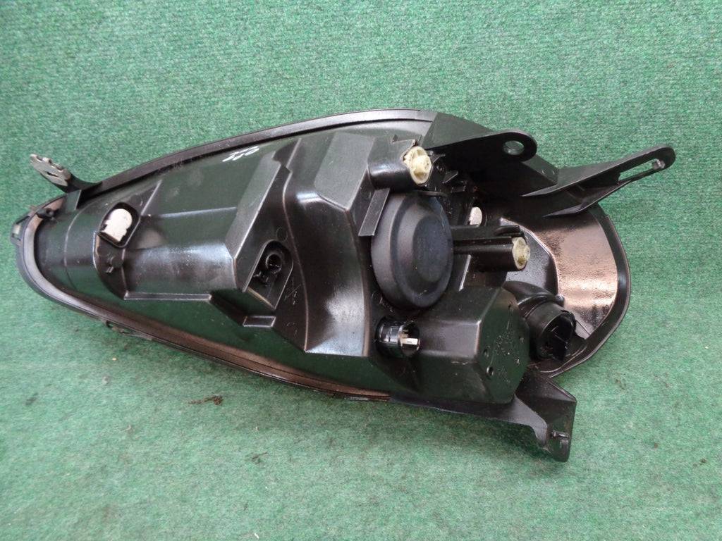 Frontscheinwerfer Fiat Grande Punto 89101387 89101388 Ein Satz Headlight SCH8813866030gp