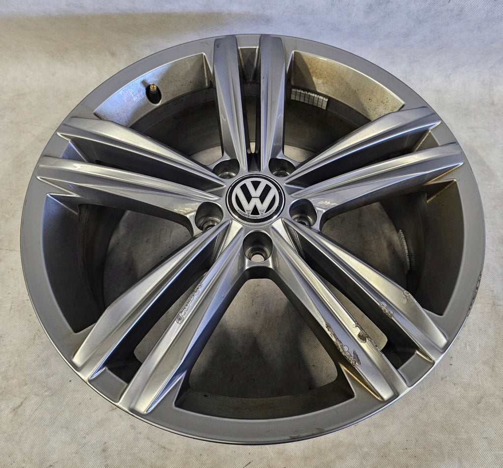 1x Alufelge 18 Zoll 7.0" 5x112 43ET Glanz Silber 5NA601025M VW Tiguan Rim Wheel FEL7261626882mh