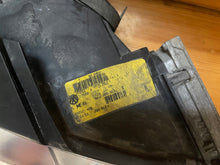 Load image into Gallery viewer, Frontscheinwerfer VW Passat Cc 3C8941753 Rechts Scheinwerfer Headlight