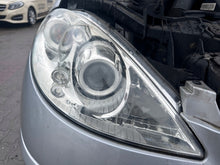 Laden Sie das Bild in den Galerie-Viewer, Frontscheinwerfer Mercedes-Benz W169 Xenon Rechts Scheinwerfer Headlight SCH3752435115cf