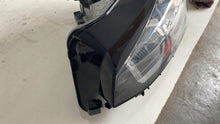 Laden Sie das Bild in den Galerie-Viewer, Frontscheinwerfer BMW U06 5A42247-04 LED Links Scheinwerfer Headlight SCH7857781585ol