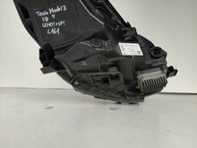 Laden Sie das Bild in den Galerie-Viewer, Frontscheinwerfer Tesla Model 3 1514952-20 Full LED Rechts oder Links