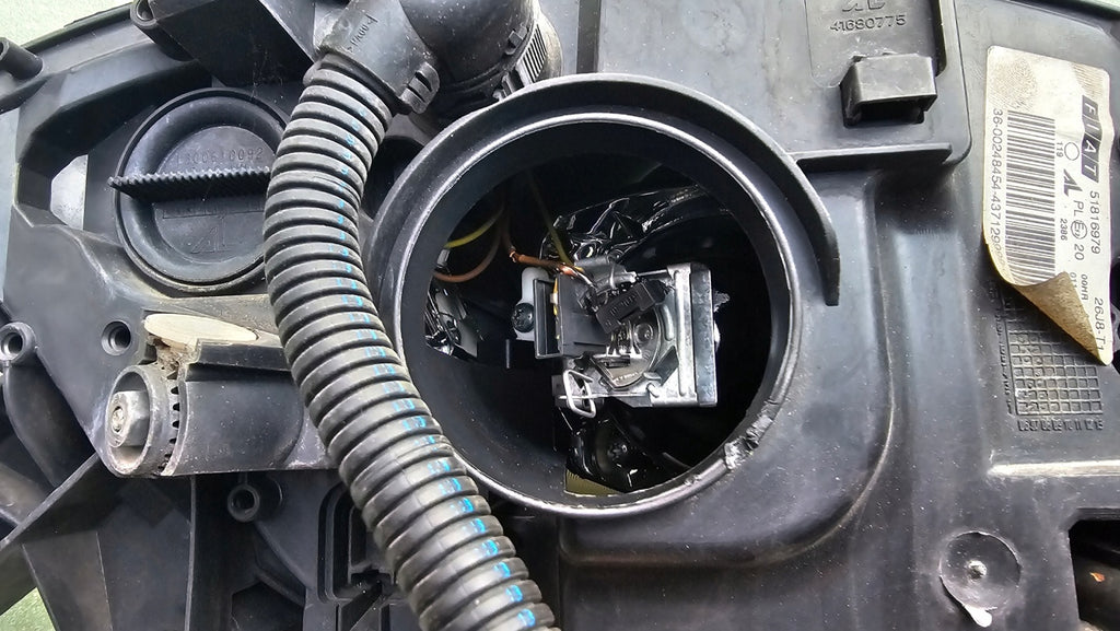 Frontscheinwerfer Fiat Croma 51816979 Links Scheinwerfer Headlight SCH5901868968wy
