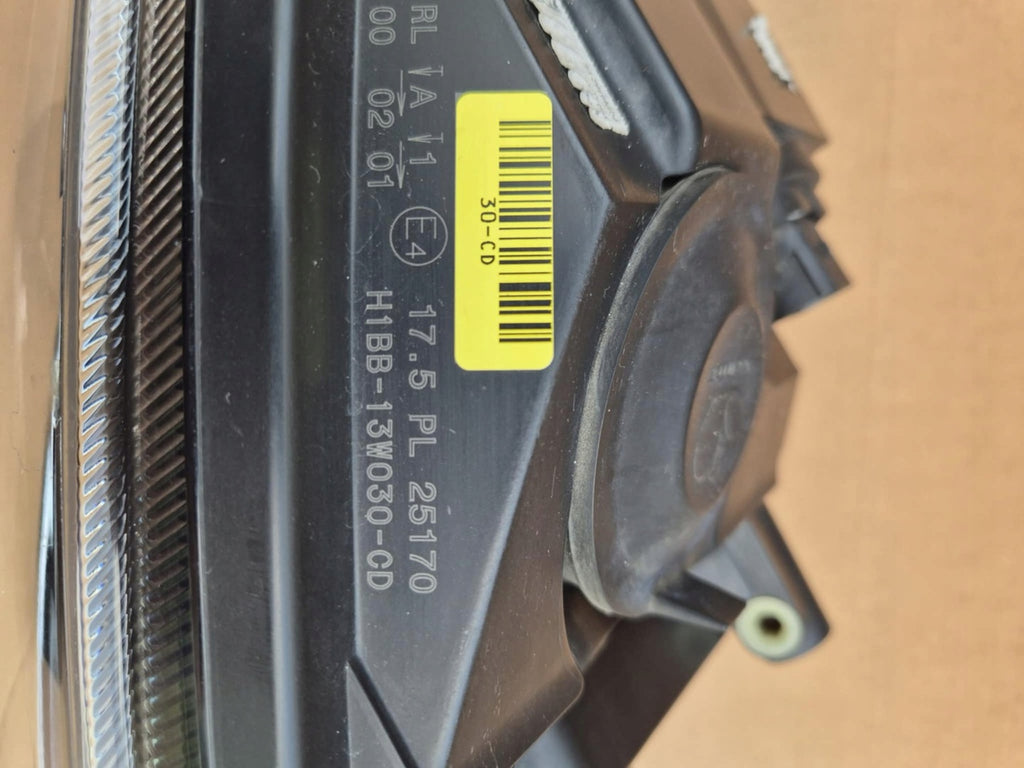 Frontscheinwerfer Ford Fiesta VII H1BB-13W030-CD LED Links Headlight SCH2810459967st