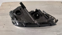 Load image into Gallery viewer, Frontscheinwerfer VW Tiguan 5NN941081C 5N1941751 Xenon Links Headlight SCH3177677516qk