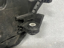 Laden Sie das Bild in den Galerie-Viewer, Frontscheinwerfer Skoda Octavia III 5E1941016 Xenon Rechts Headlight SCH1508374982wv
