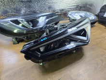 Load image into Gallery viewer, Frontscheinwerfer Seat Leon 5FB941007G Links Scheinwerfer Headlight SCH9722168382id