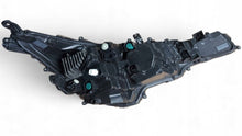 Laden Sie das Bild in den Galerie-Viewer, Frontscheinwerfer Toyota Corolla 81150-02X10 Links Scheinwerfer Headlight SCH3761387569eb