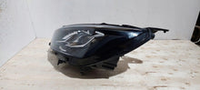 Laden Sie das Bild in den Galerie-Viewer, Frontscheinwerfer Peugeot 208 I 9833036380 Rechts Scheinwerfer Headlight SCH3588072077vi